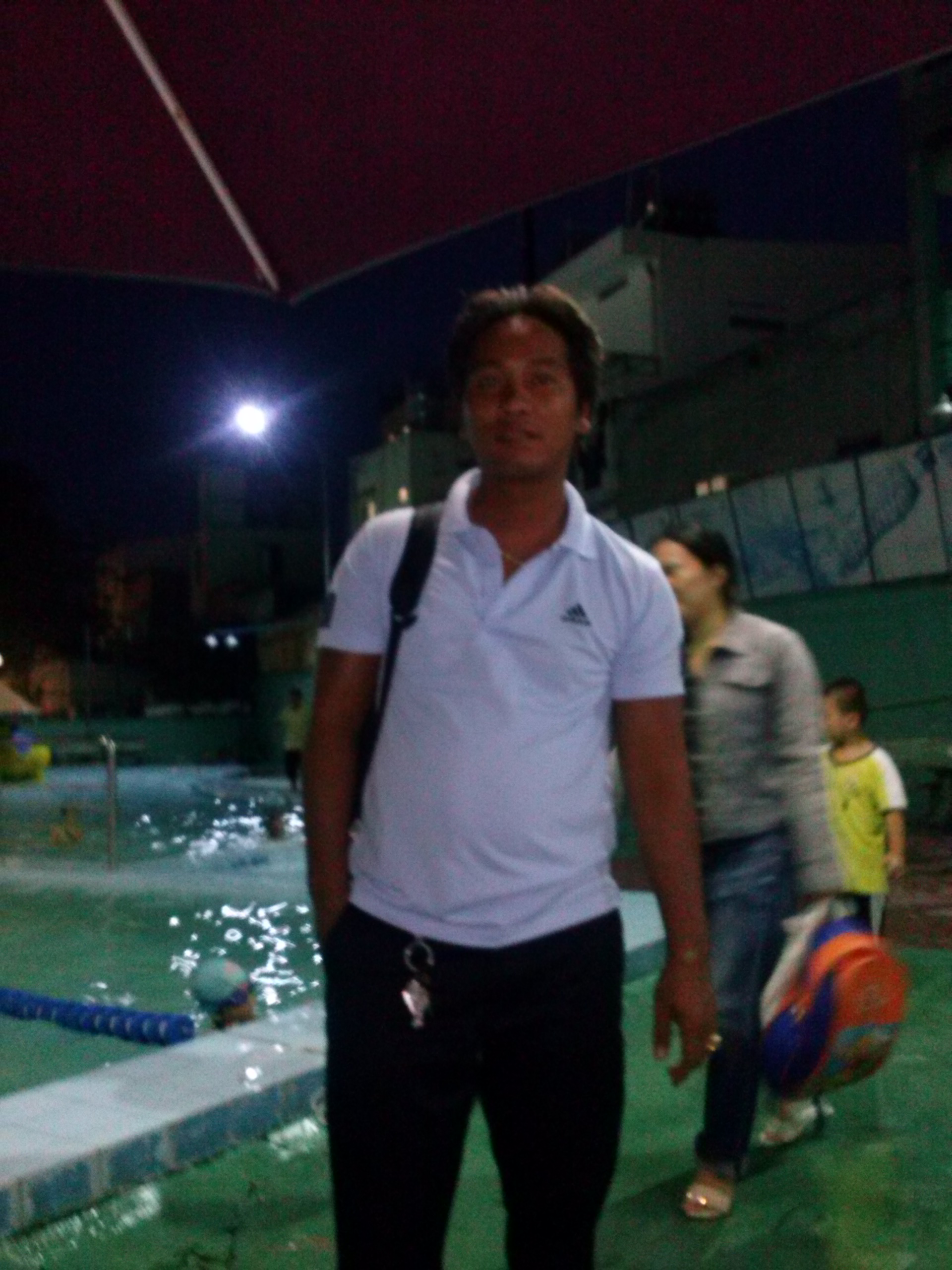 giáo viên dạy bơi thầy lê văn lộc| dayboikemrieng.com